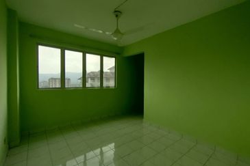 Taman Cahaya, Ampang