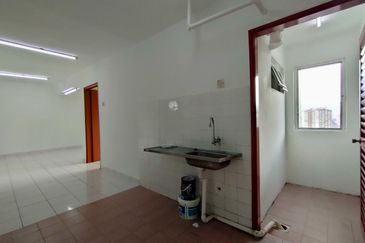 Taman Cahaya, Ampang