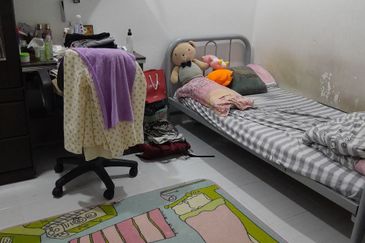 Fully extended Double Storey Taman Sri Raya Ampang Near Tasik Tambahan, Melur, teratai