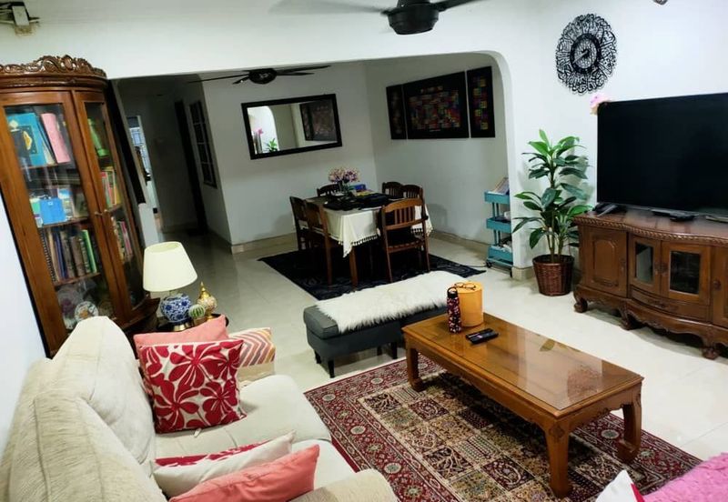 Fully extended Double Storey Taman Sri Raya Ampang Near Tasik Tambahan, Melur, teratai