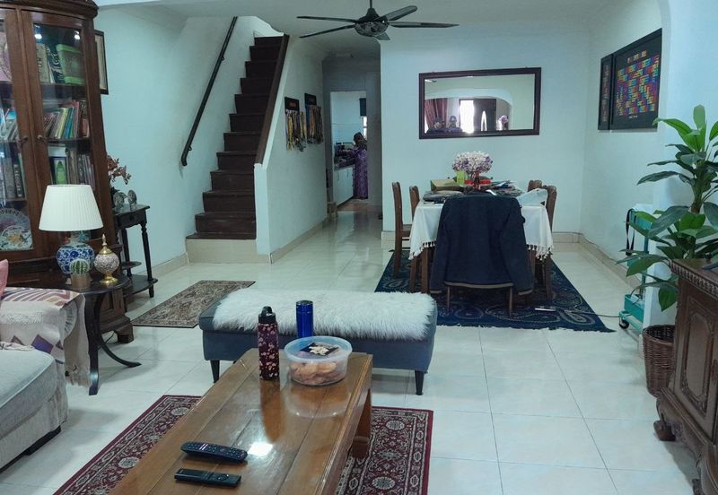 Fully extended Double Storey Taman Sri Raya Ampang Near Tasik Tambahan, Melur, teratai