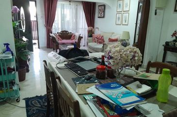 Fully extended Double Storey Taman Sri Raya Ampang Near Tasik Tambahan, Melur, teratai