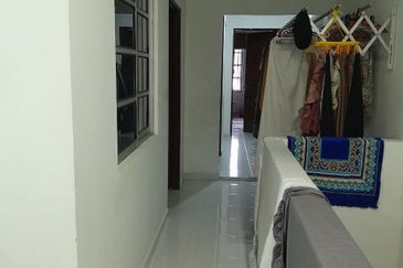 Fully extended Double Storey Taman Sri Raya Ampang Near Tasik Tambahan, Melur, teratai