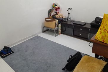 Fully extended Double Storey Taman Sri Raya Ampang Near Tasik Tambahan, Melur, teratai