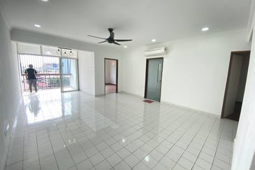 Ixora Apartments