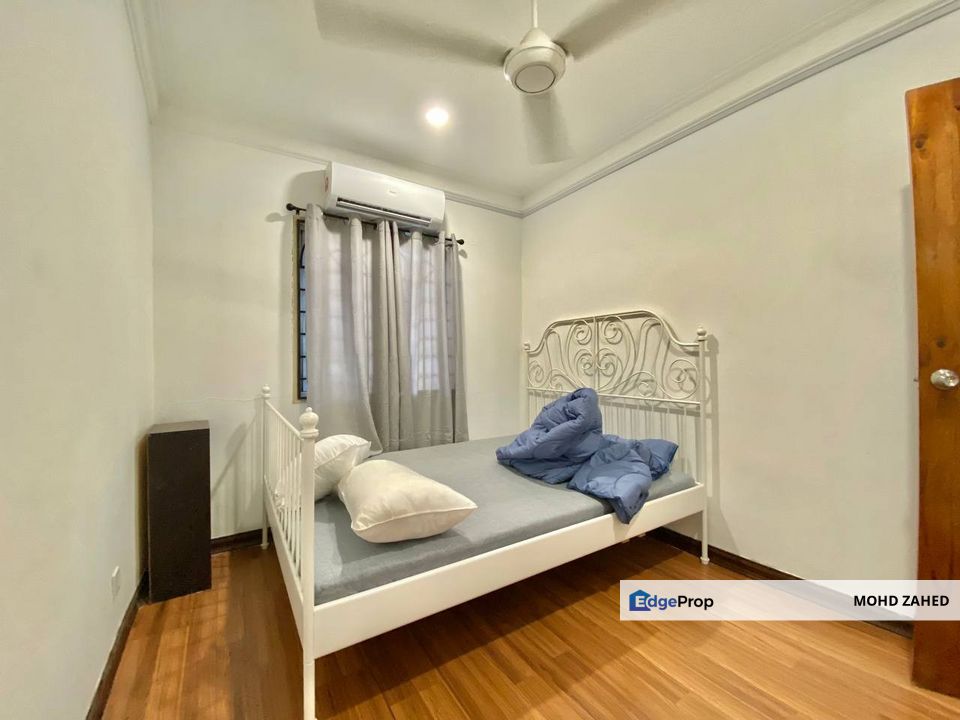 Extended Refurbished unit double Storey Taman Wawasan Bandar Baru Ampang, Selangor, Ampang