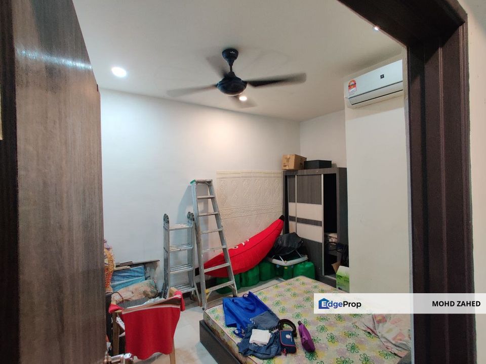 Fully extended Double Storey Taman Naga Emas Salak South Sri petaling Kl, Kuala Lumpur, Salak Selatan