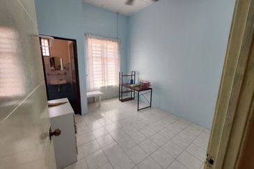 Double Storey Taman Salak Indah Salak Tinggi Sepang