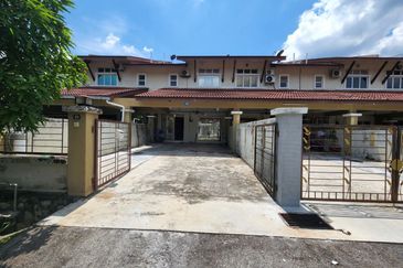Double Storey Taman Salak Indah Salak Tinggi Sepang