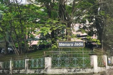Menara Jade (Jade Tower), Taman Bukit Indah