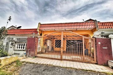 Bolton Industrial Park