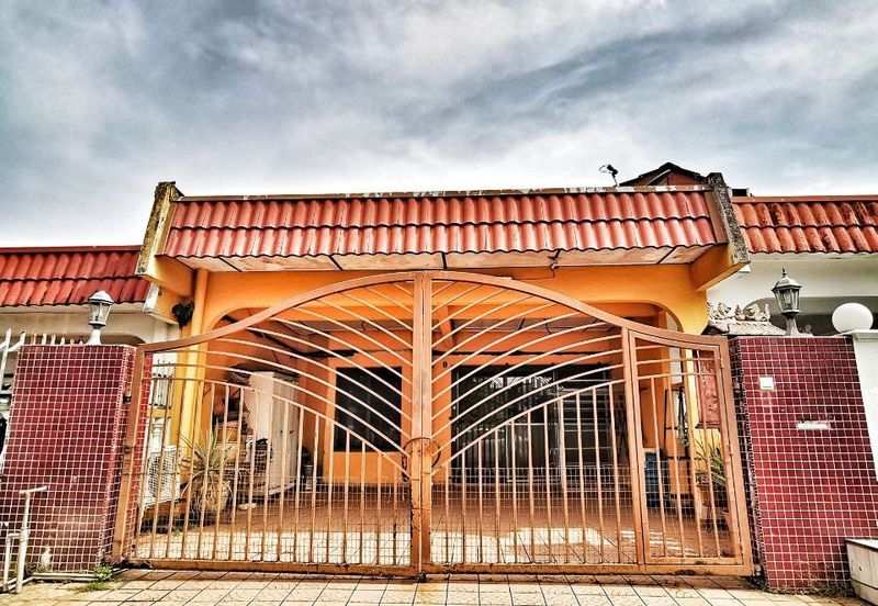 Bolton Industrial Park