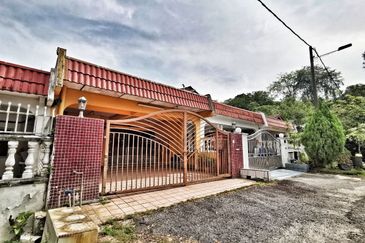 Bolton Industrial Park