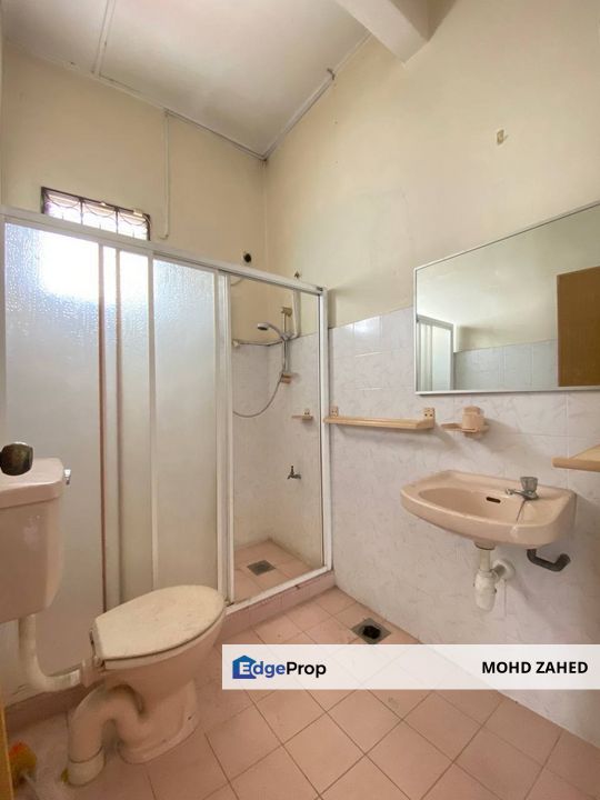 Bungalow Corner Lot Kampung Melayu Ampang, Selangor, Ampang