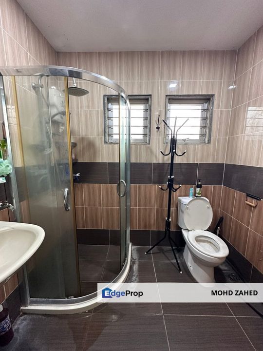 Fully extendednEnd lot Double Storey Taman Bukit Belimbing Seri kembangan, Selangor, Seri Kembangan