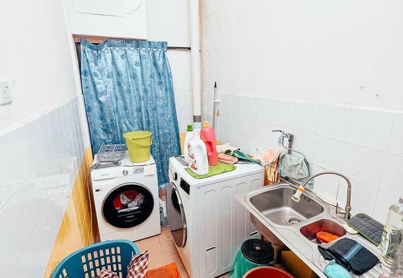 City Garden Palm Villa Condominium