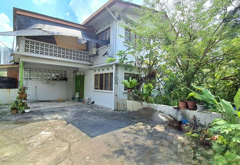 Freehold Open Corner Lot Double Storey Taman United Old klang road Kl