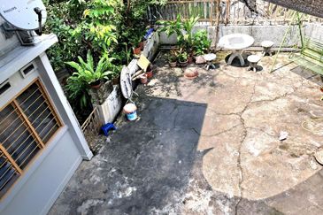 Freehold Open Corner Lot Double Storey Taman United Old klang road Kl