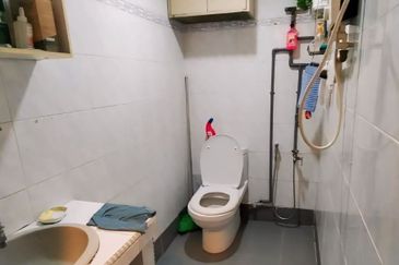 Open title Pandan Jaya Cheras KL Double Storey for Sale untuk dijual