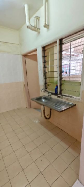 Low density Level Privacy Permai Putera Apartment Condo Ampang, Selangor, Ampang