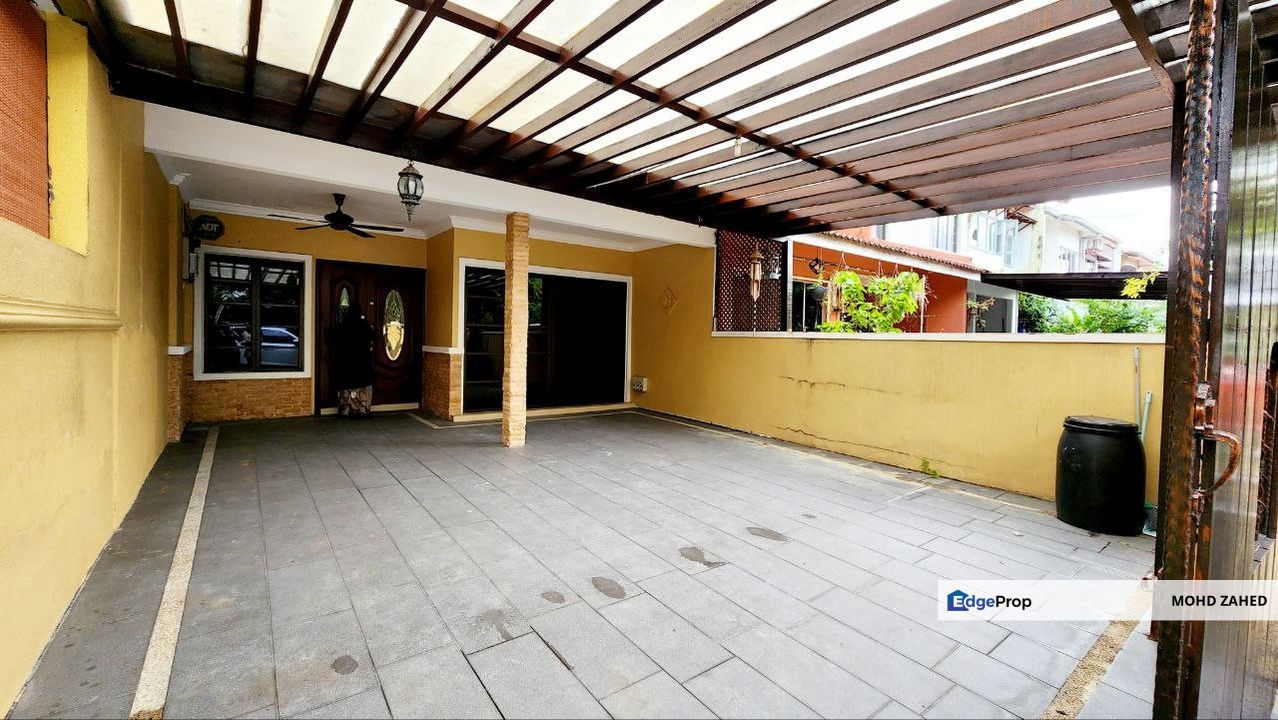 Facing open Double Storey Taman Cempaka Ampang, Selangor, Ampang