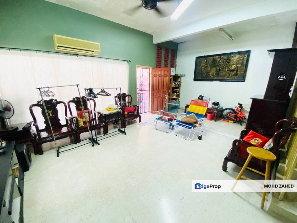 22*75 BELOW MARKET EXTENDED Double Storey Taman Bukit Anggerik Cheras, Selangor, Cheras