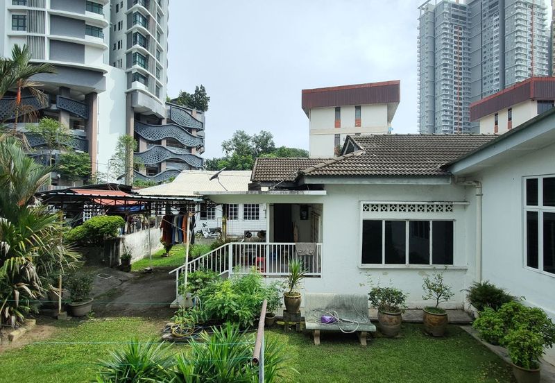 Kampung Datuk Keramat