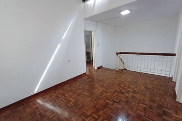 Jalan Sepah Puteri 5/12