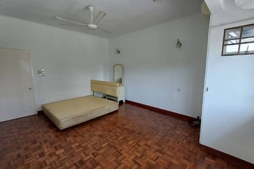 Jalan Sepah Puteri 5/12