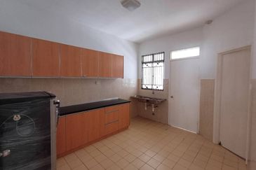 Jalan Sepah Puteri 5/12