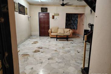 Taman Sri Bayu, Kampung Tasik Tambahan