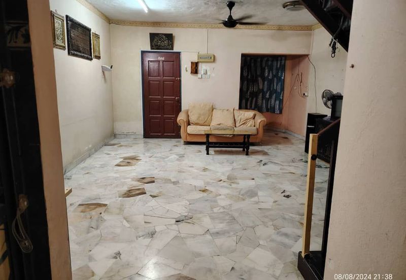 Taman Sri Bayu, Kampung Tasik Tambahan