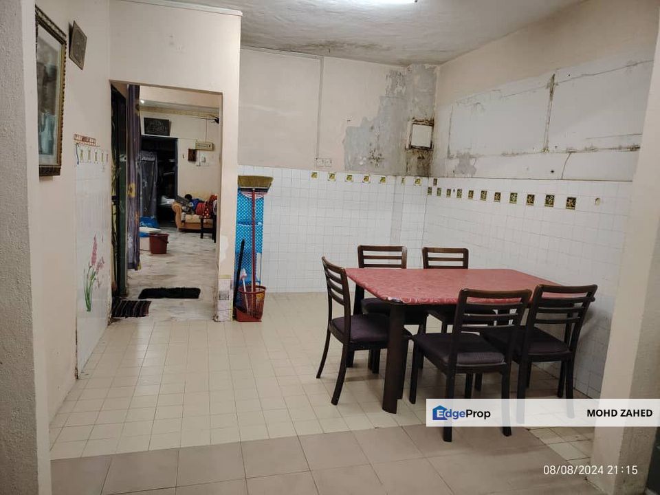 BELOW MARKET Double Storey Taman Sri Bayu Kampung Tasik Tambahan Ampang, Selangor, Ampang