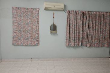 Taman Sri Bayu, Kampung Tasik Tambahan