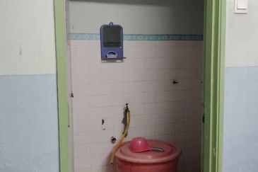 Taman Sri Bayu, Kampung Tasik Tambahan