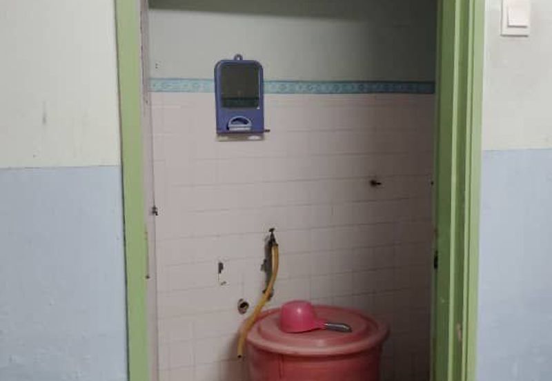 Taman Sri Bayu, Kampung Tasik Tambahan