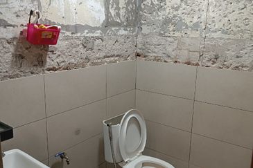 Taman Lembah Keramat AU5