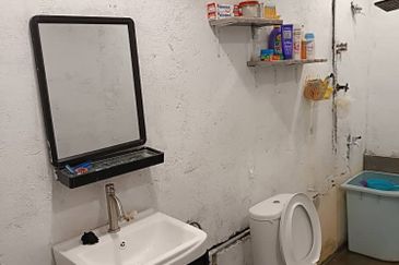 Taman Lembah Keramat AU5