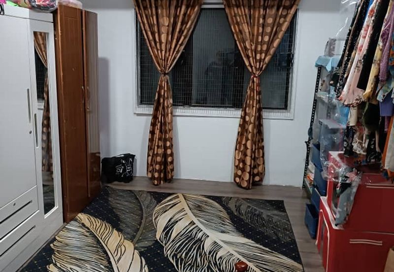 Taman Lembah Keramat AU5