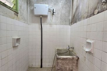 Kampung Tasik Tambahan