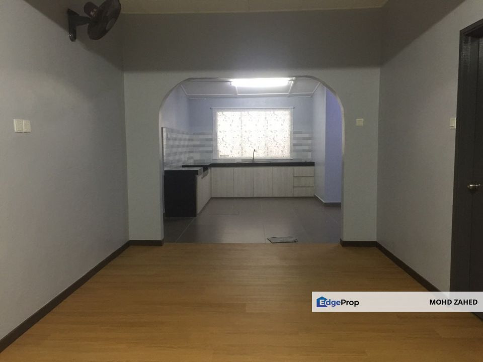 Single Storey Kampung Tasik tambahan Ampang, Selangor, Ampang