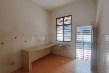 Jalan Sepah Puteri 5/12