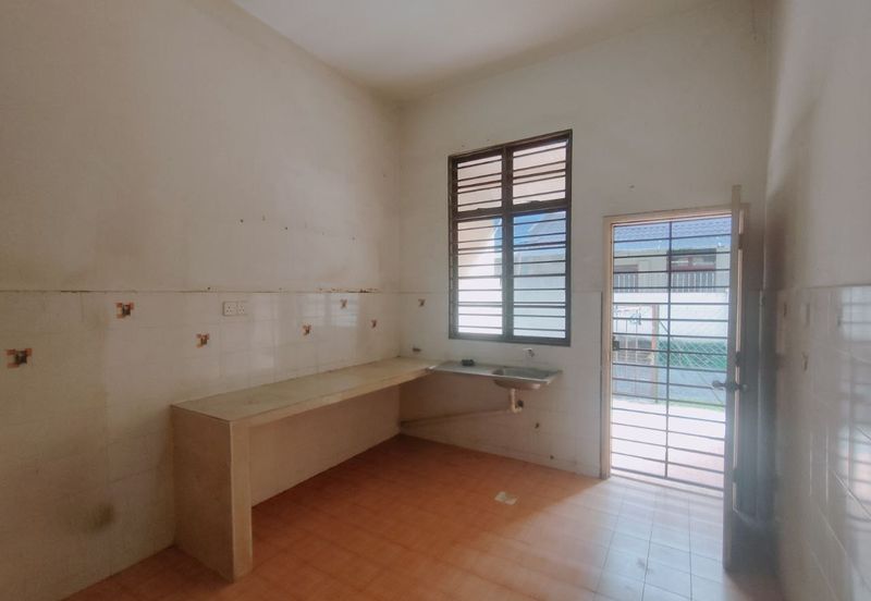 Jalan Sepah Puteri 5/12