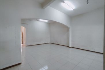 Jalan Sepah Puteri 5/12