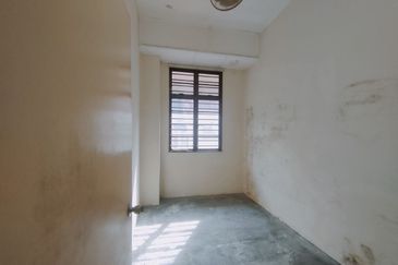 Jalan Sepah Puteri 5/12