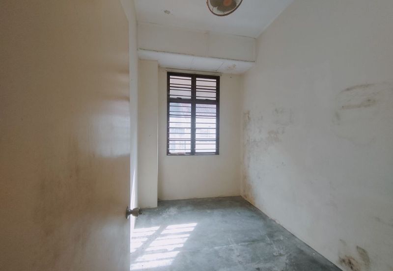 Jalan Sepah Puteri 5/12