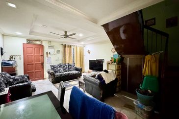 Taman Sri Bayu, Kampung Tasik Tambahan