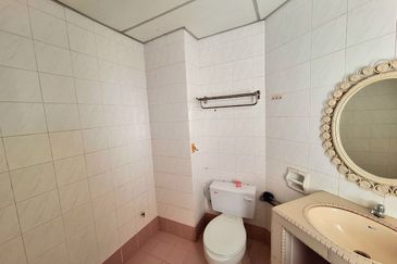 City Garden Palm Villa Condominium