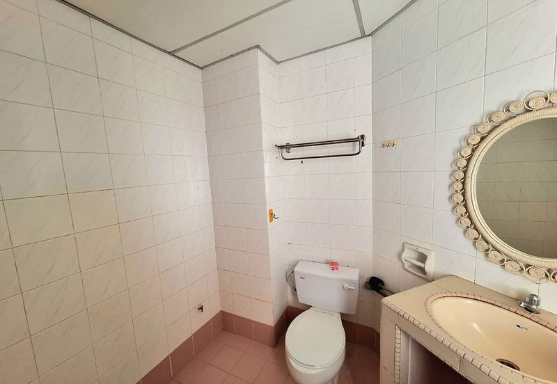 City Garden Palm Villa Condominium