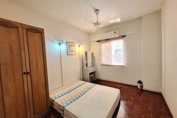 City Garden Palm Villa Condominium